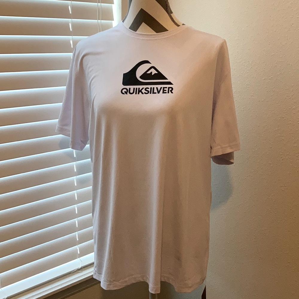 Quicksilver t Shirt - Picture 1 of 2